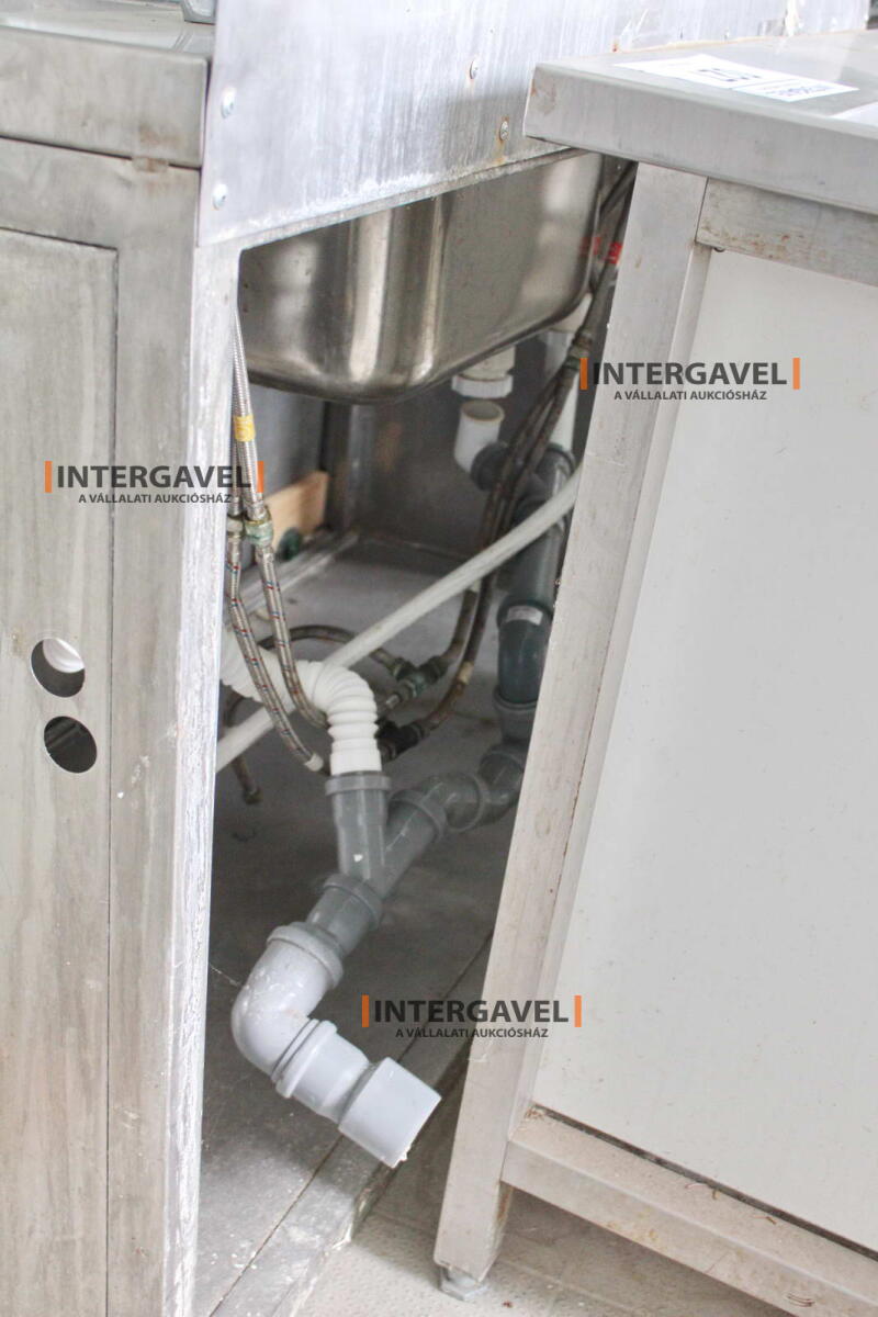 Nagykonyhai mosogató 9