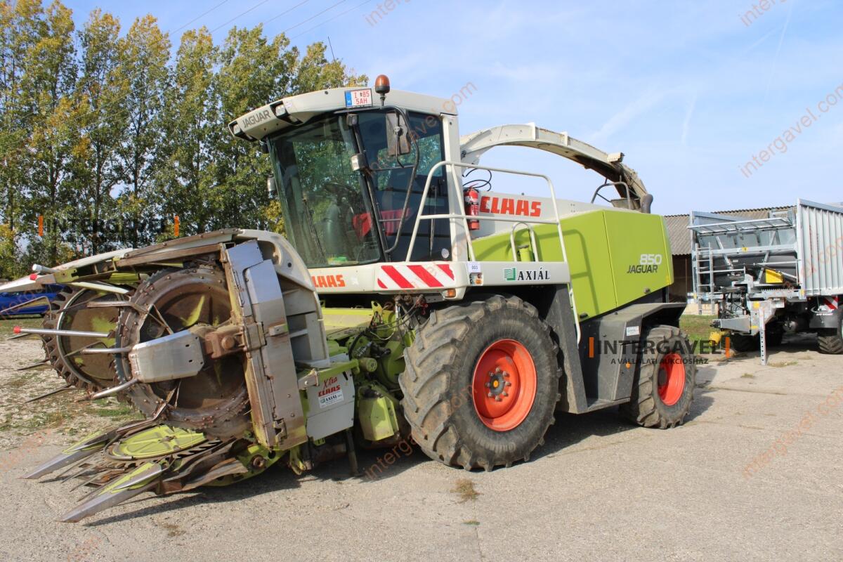 Mezőgazdasági gépek, eszközök aukciója