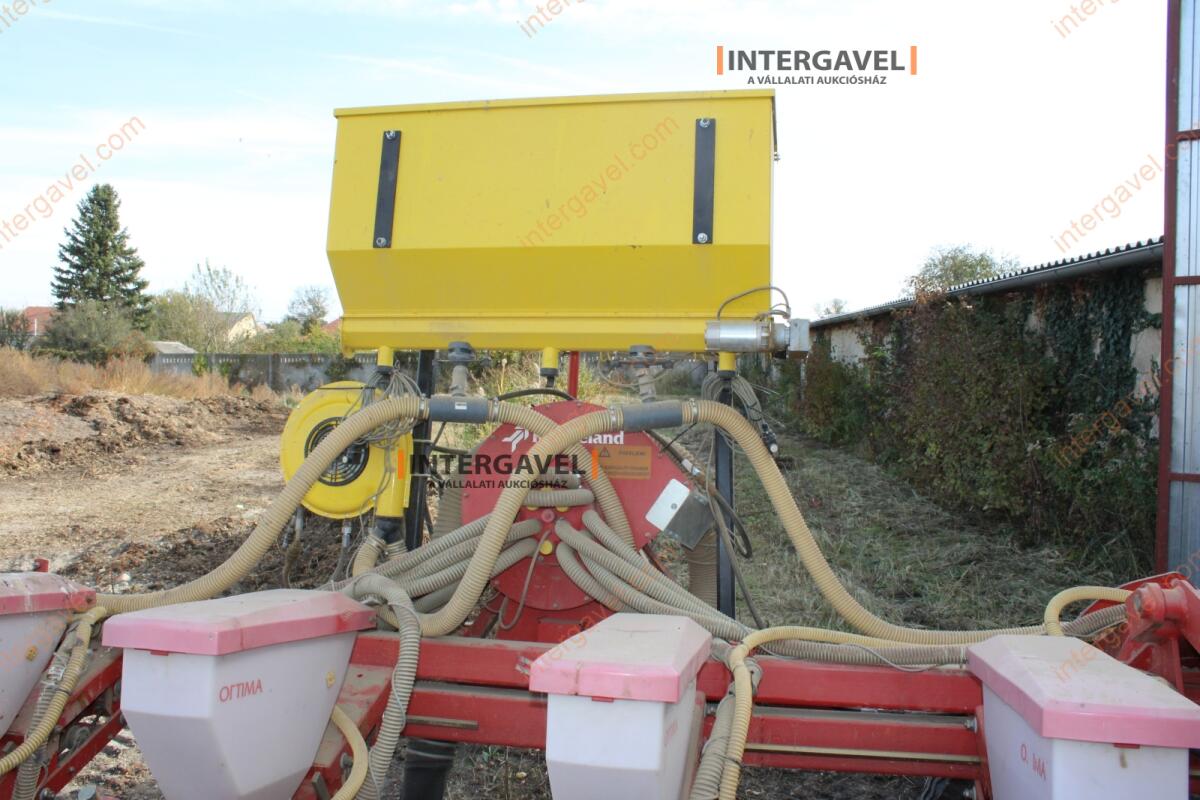 Szemenkénti vetőgép - Kverneland 17