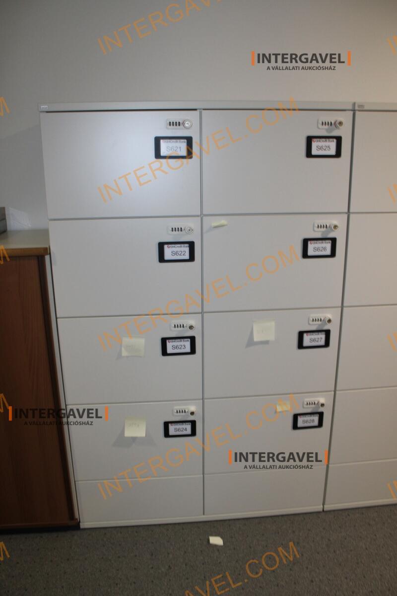 Locker szekrény 2
