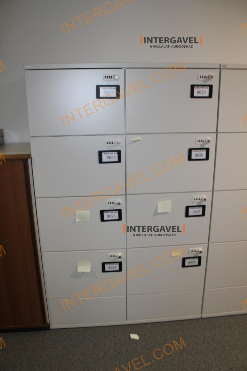 Locker szekrény 2
