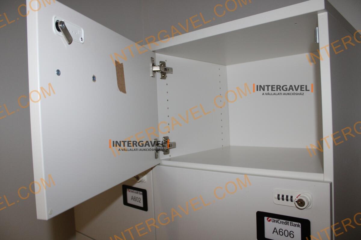 Locker szekrény 3