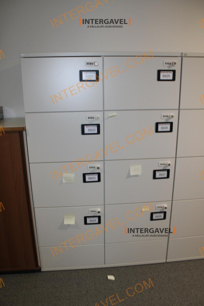Locker szekrény 2