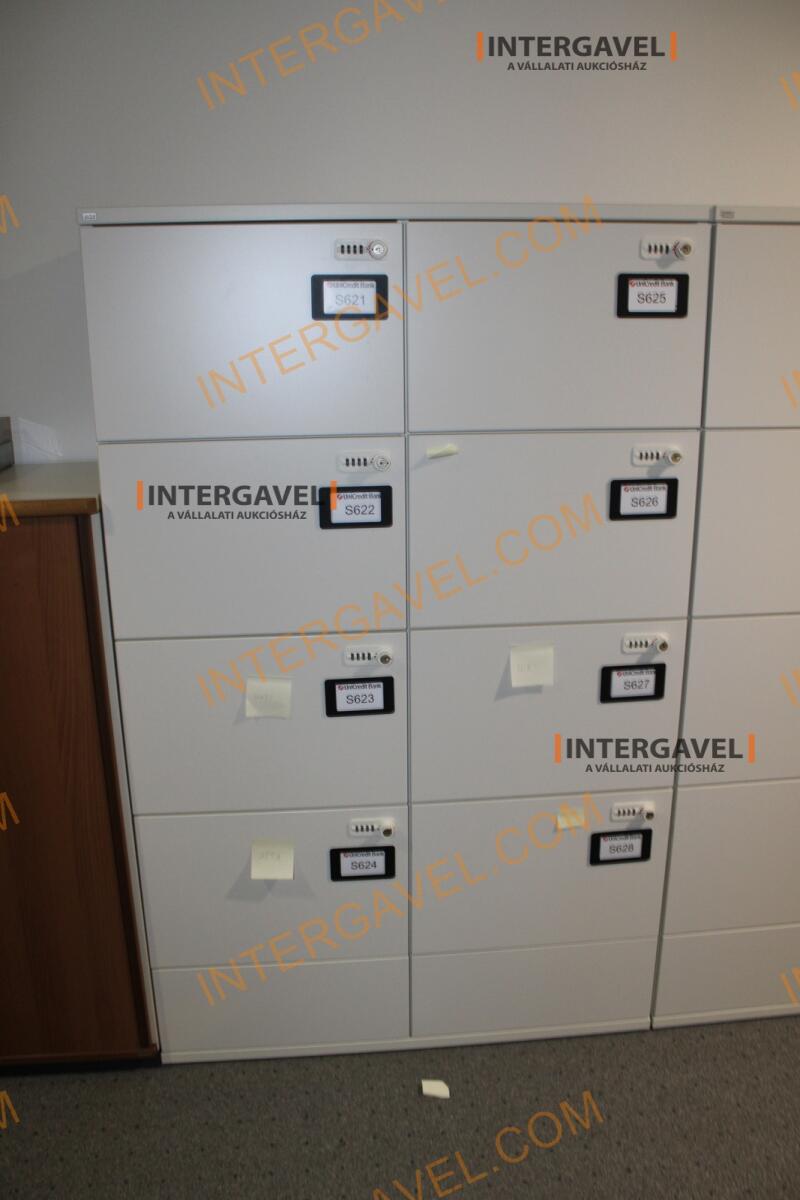 Locker szekrény 2