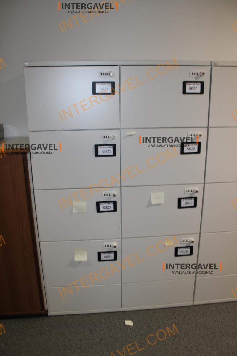 Locker szekrény 2