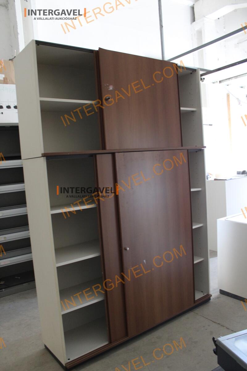 Polcos szekrény (tolóajtós-barna ) 4