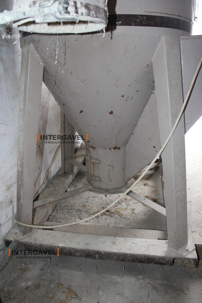 Takarmánykeverő - Bábolna 4