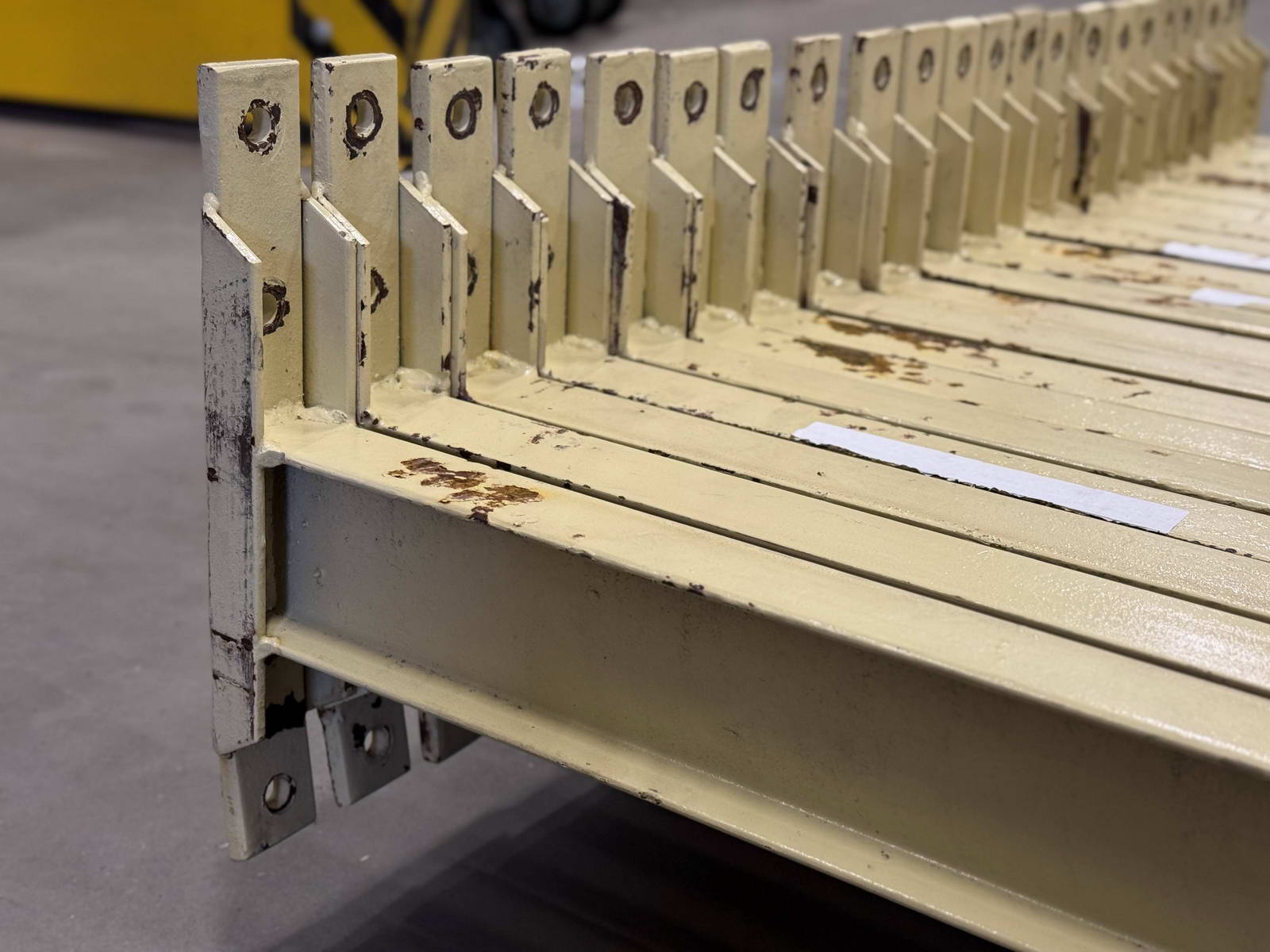 Raklapos állvány 12