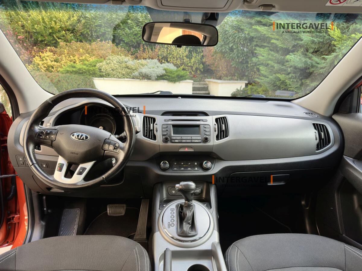 Kia Sportage 2.0 GDI 9