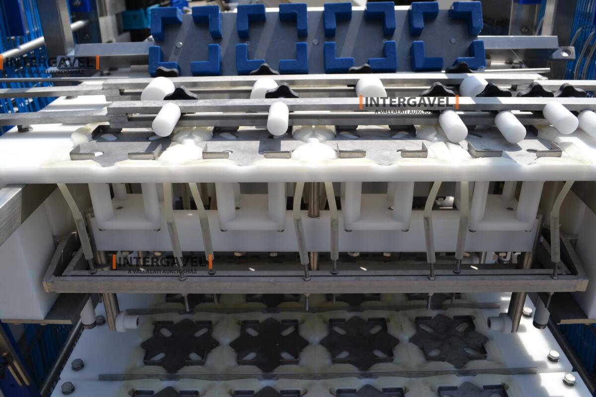 Tészta hajtogató és vágó 12