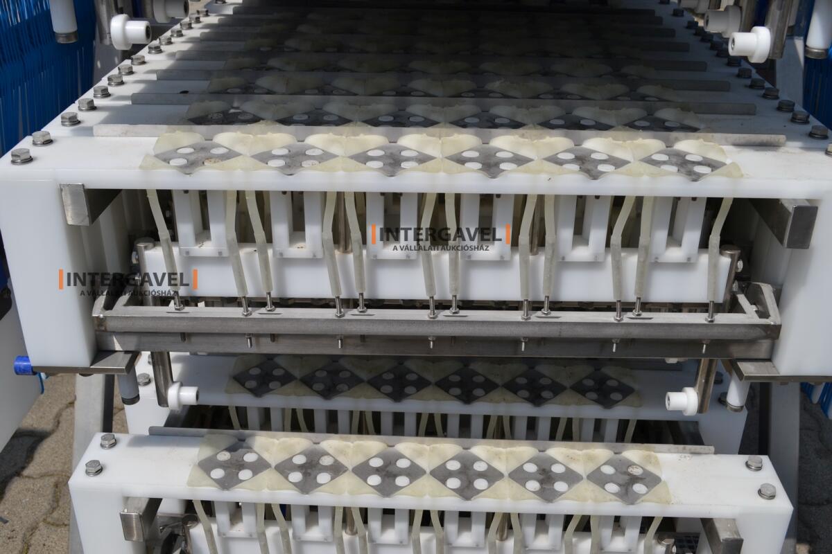 Tészta hajtogató és vágó 14