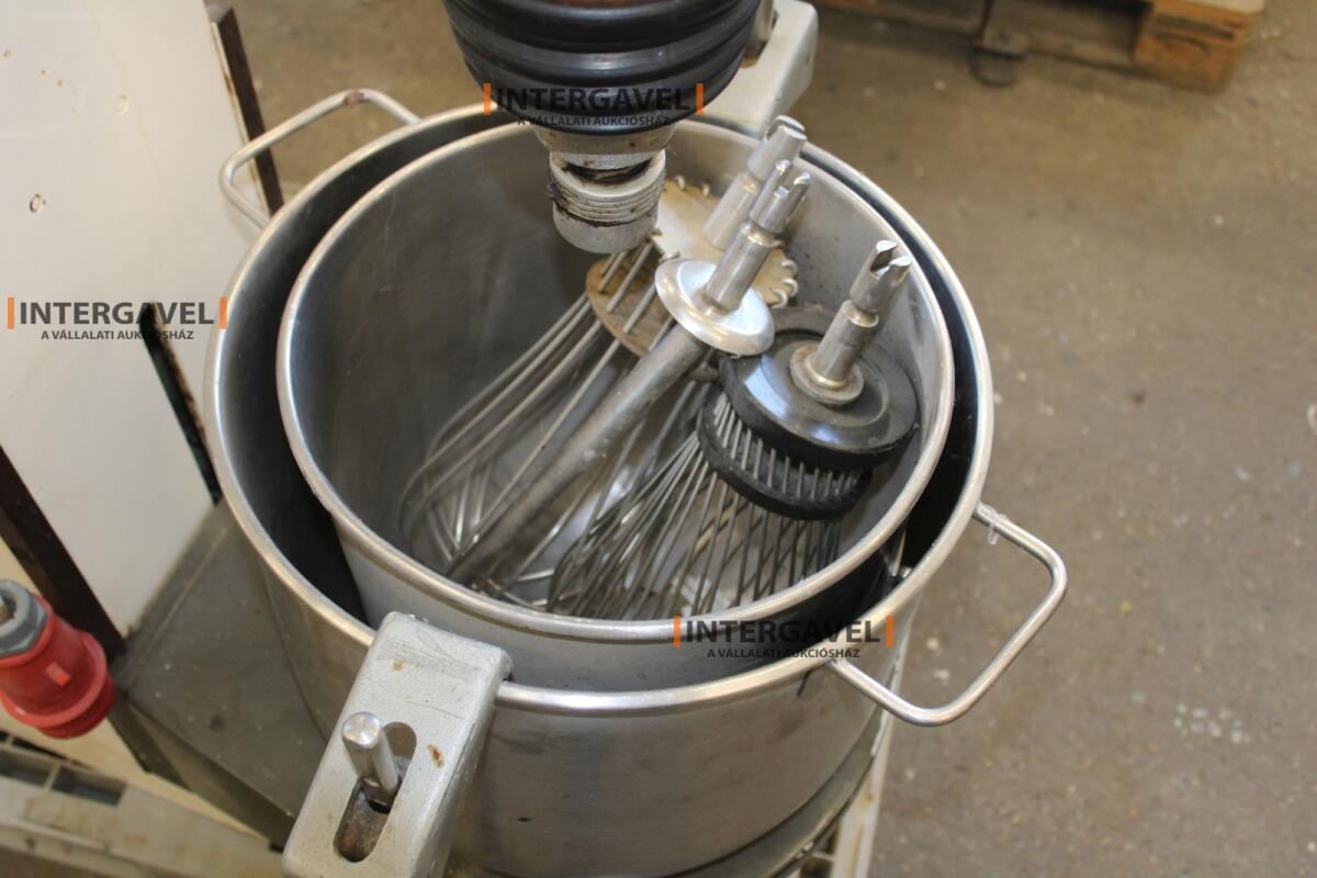 Keverőgép 6