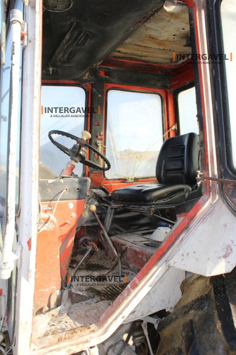 Traktor - MTZ 28