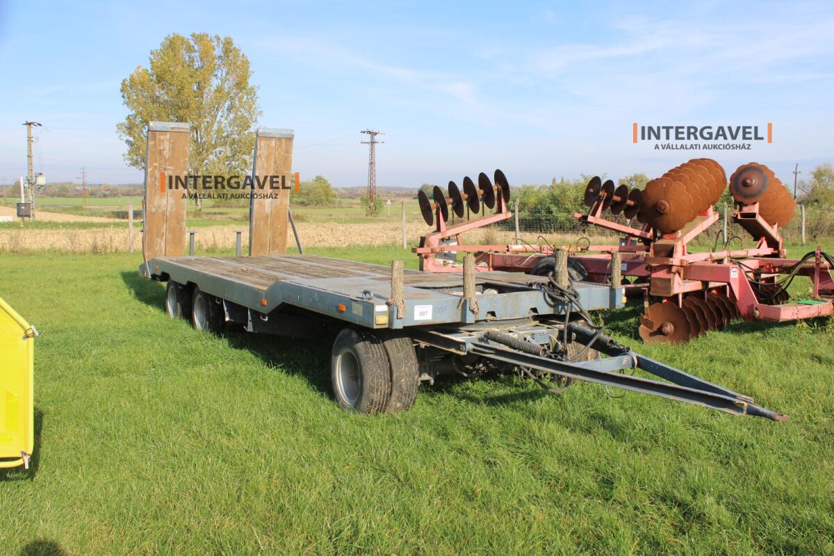 Tréler- Schwarzmüller 2