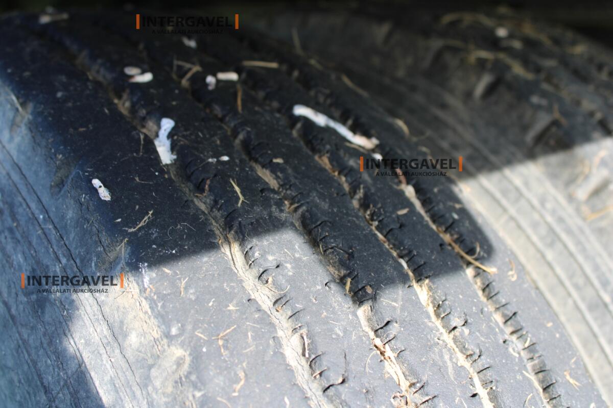 Tréler- Schwarzmüller 10