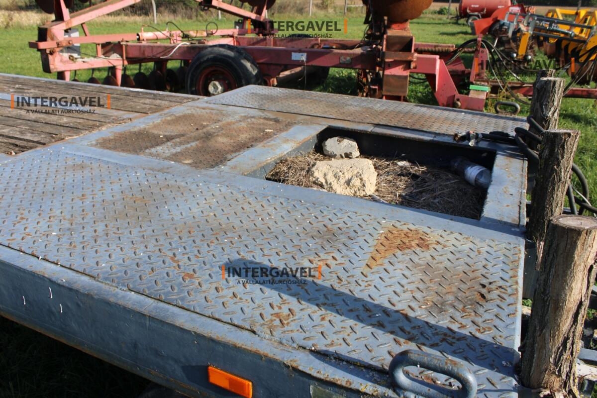 Tréler- Schwarzmüller 11