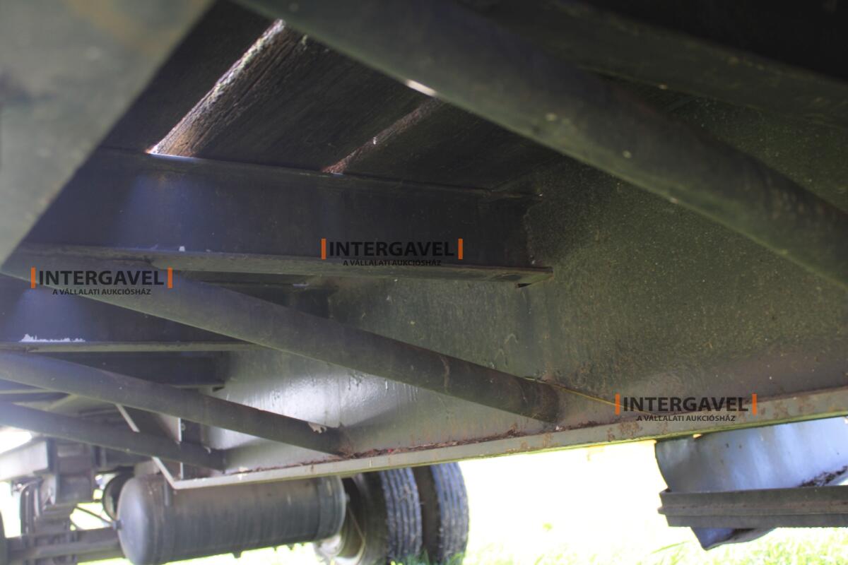 Tréler- Schwarzmüller 24