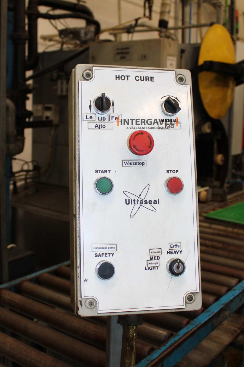 Polimerizáló berendezés 21