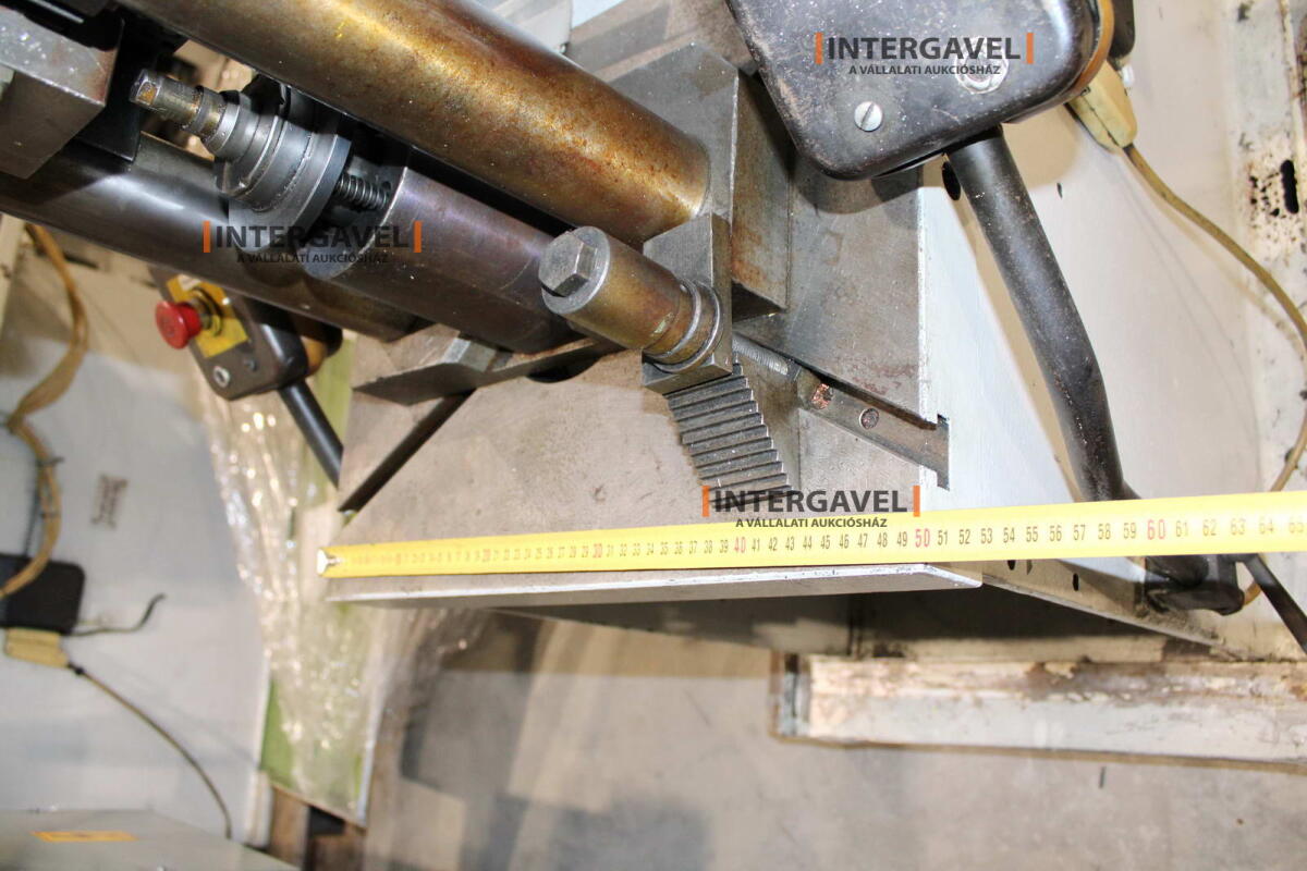 Hidraulikus prés - VEB, PYE 10 S1 8