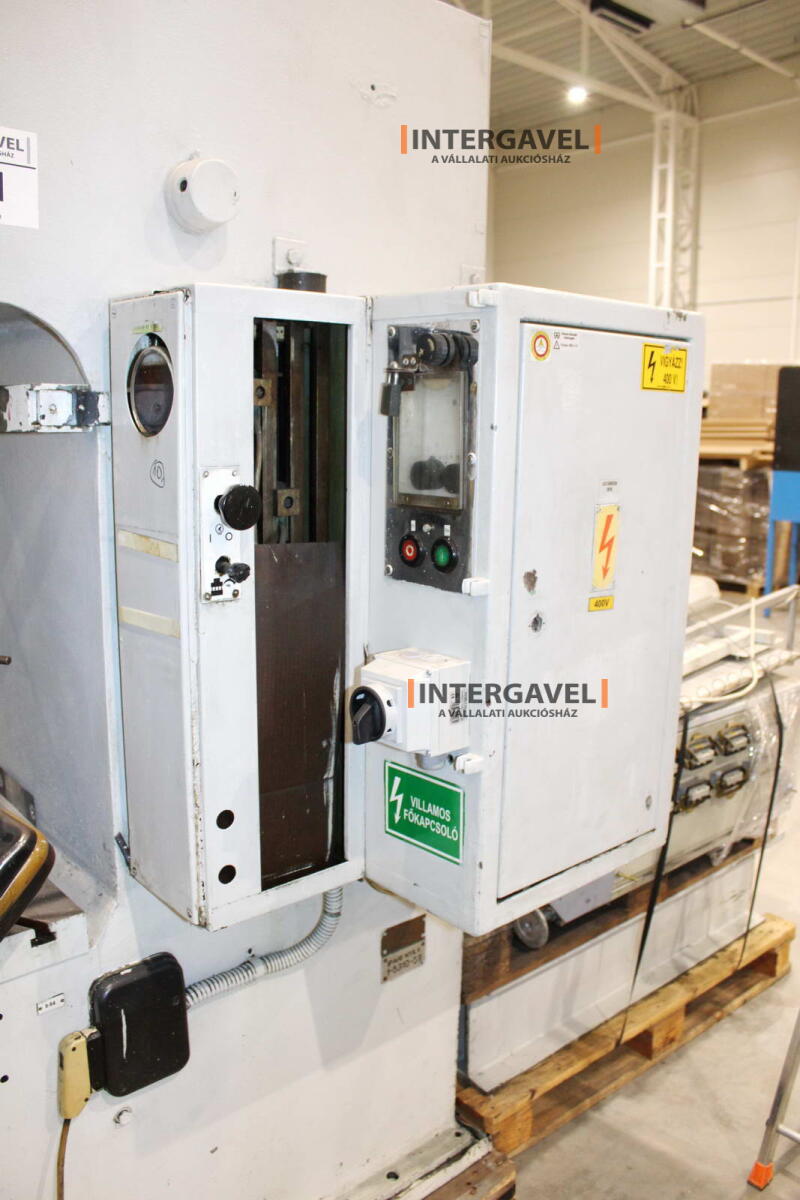 Hidraulikus prés - VEB, PYE 10 S1 10