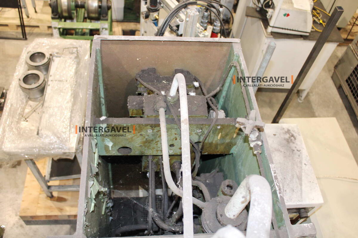 Hidraulikus prés - VEB, PYE 10 S1 11