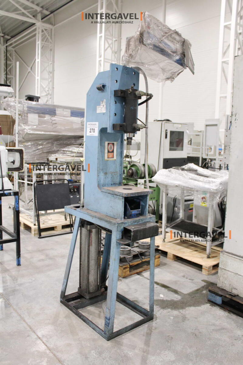 Hidropneumatikus prés 3