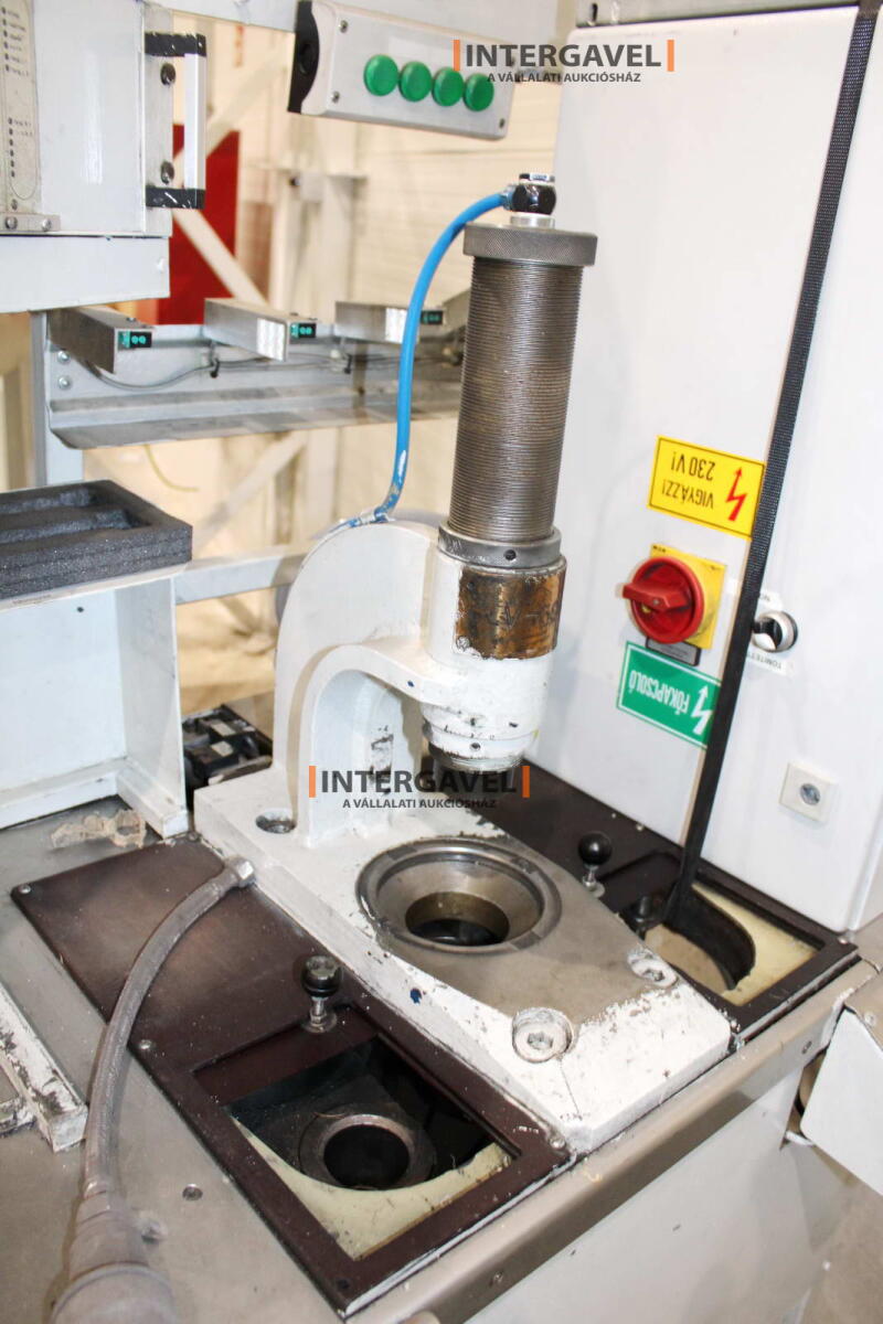 Bontott szerelő munkahely 3