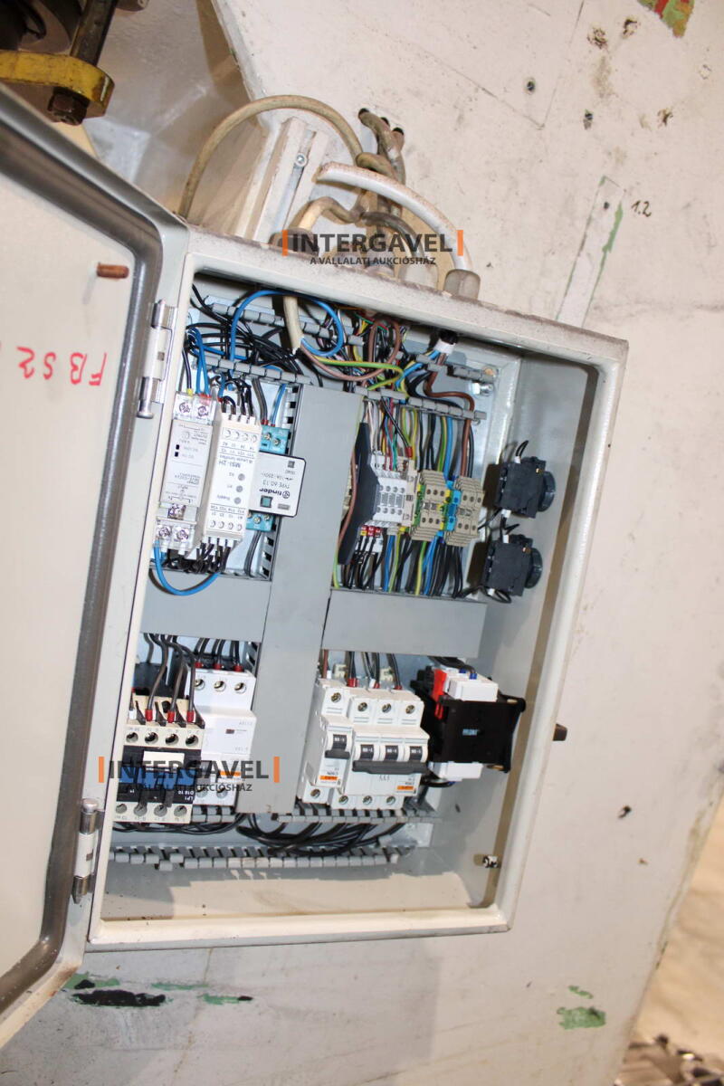 Hidraulikus prés 12