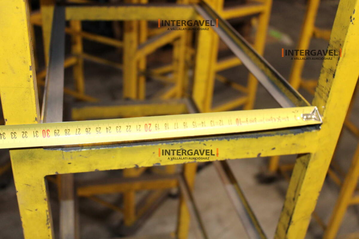 Tároló állvány 4