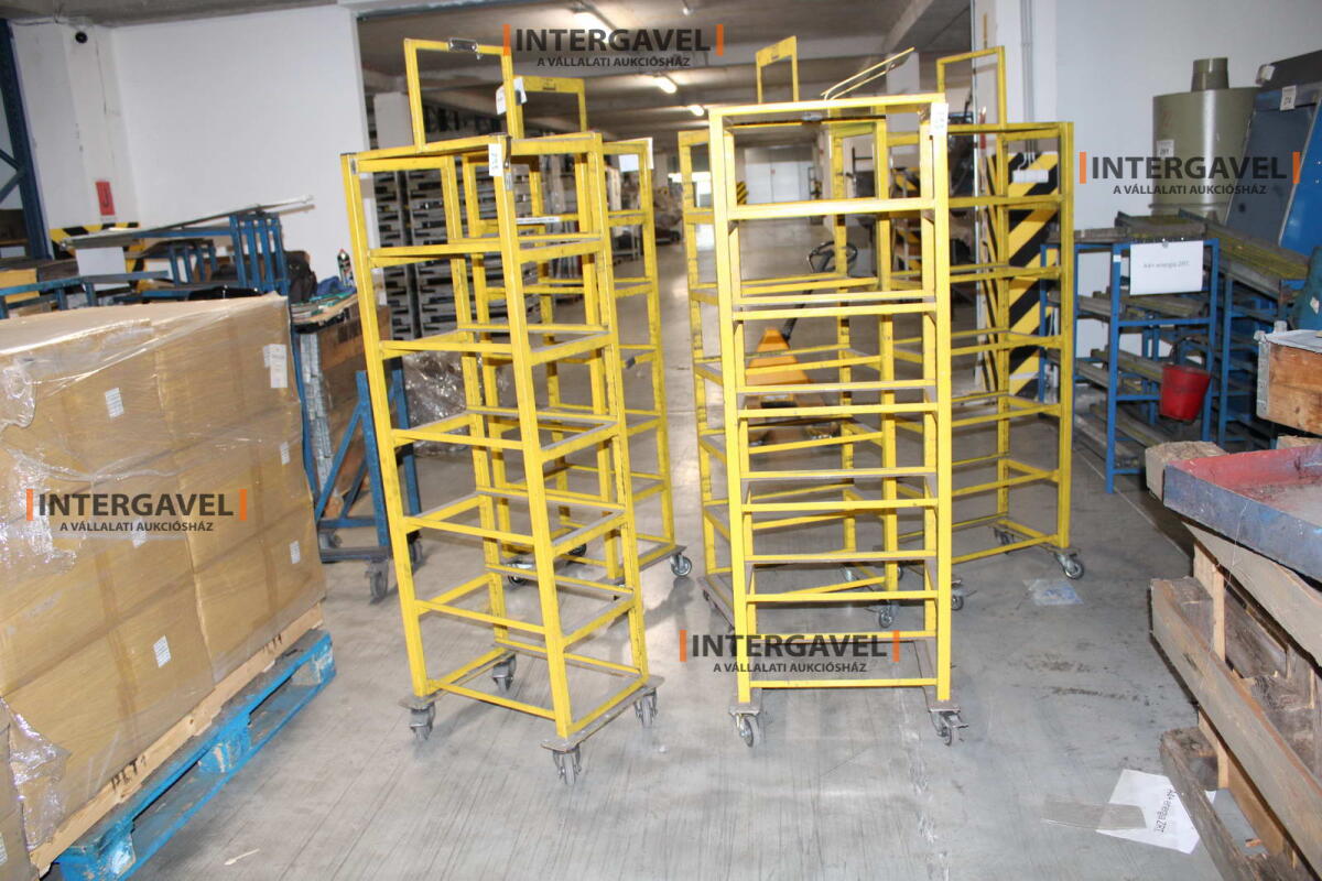 Tároló állvány 9