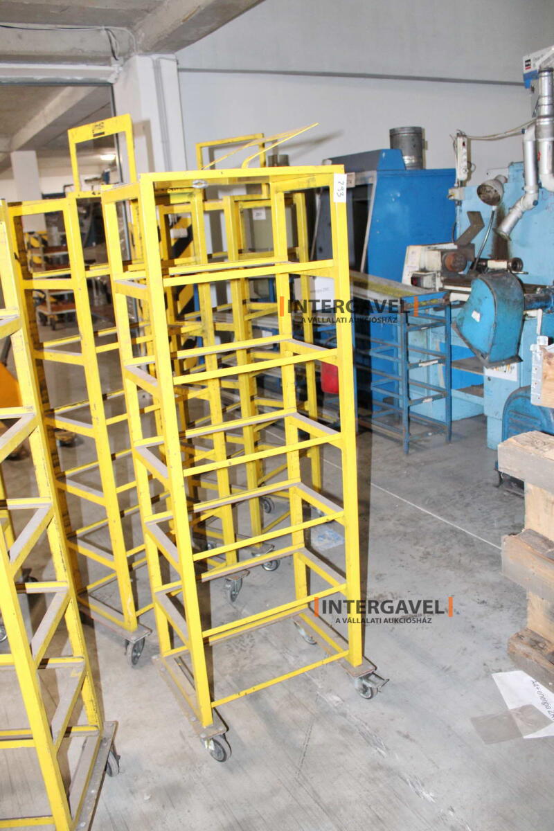 Tároló állvány 11