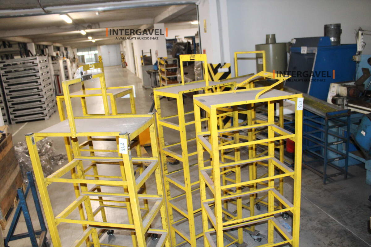 Tároló állvány 12