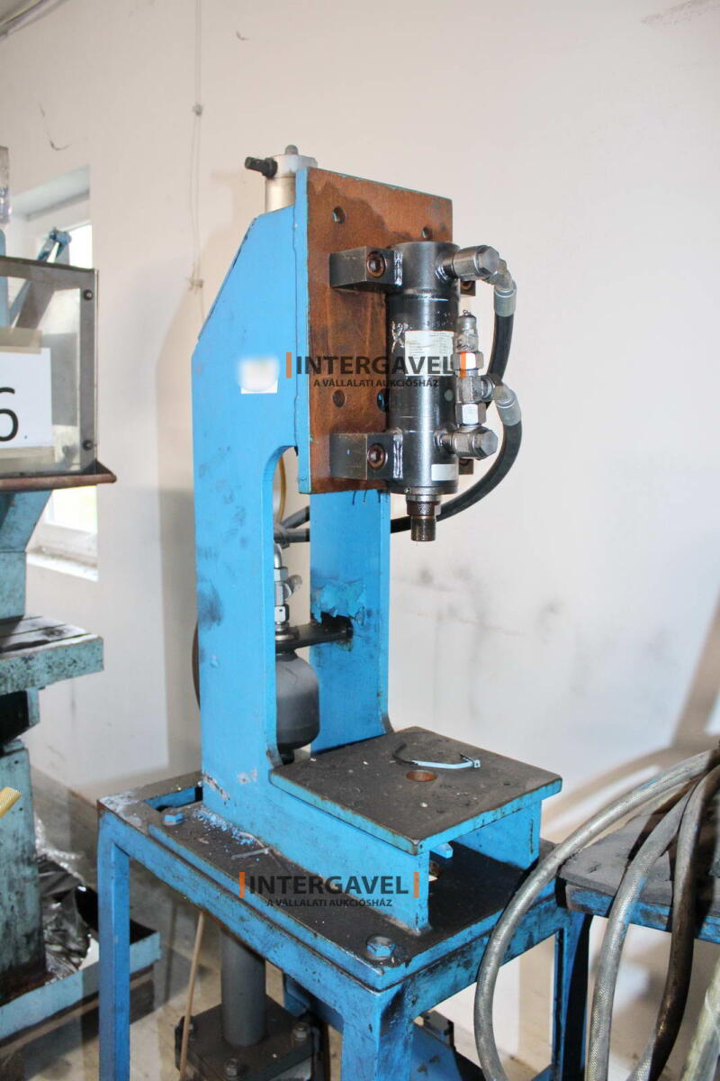 Vegyes présgépek 30