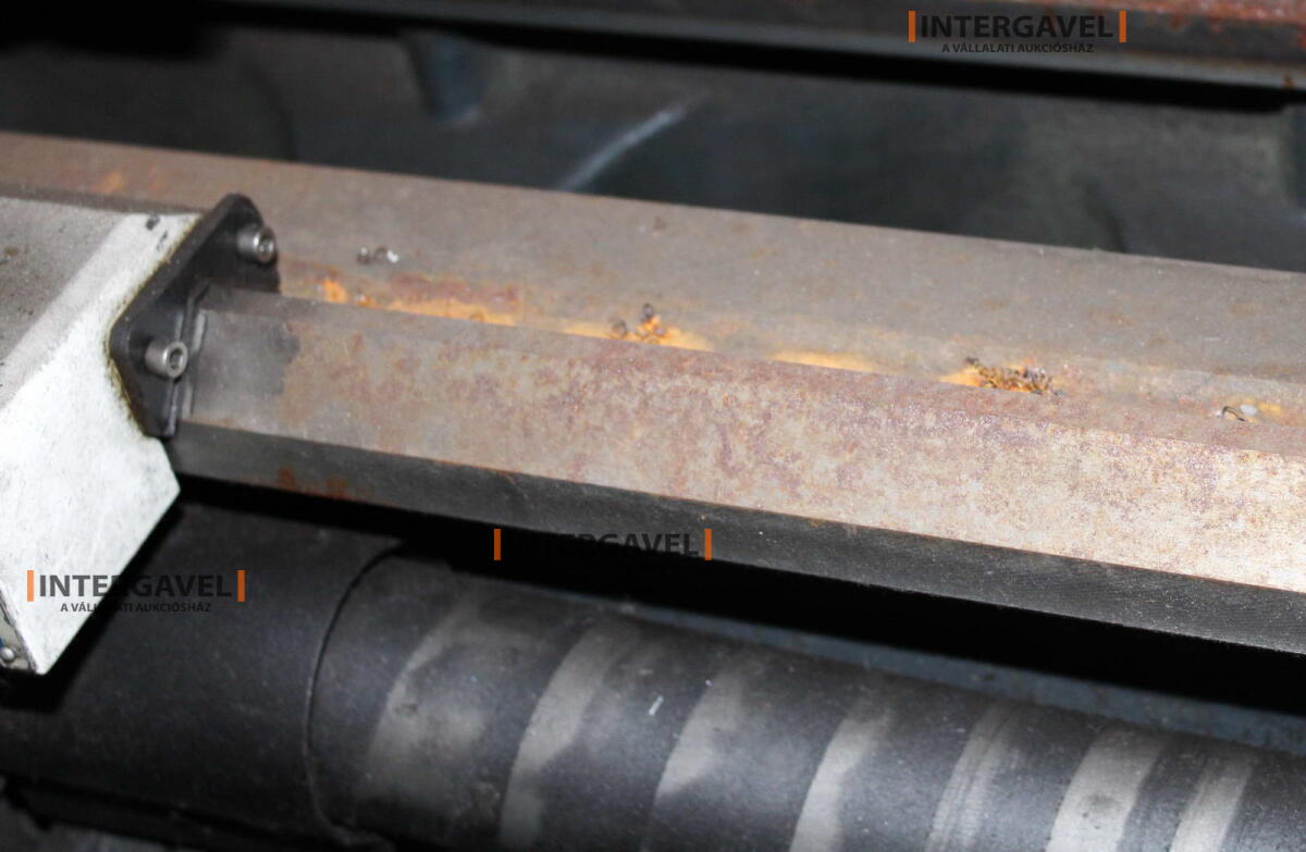 Eszterga - Optimum, TH 4210 10