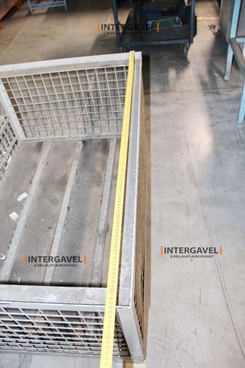 Rácsos konténer 12