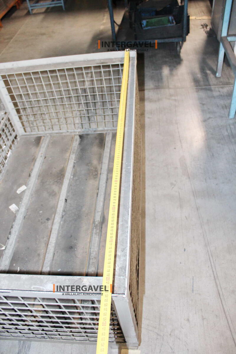 Rácsos konténer 12