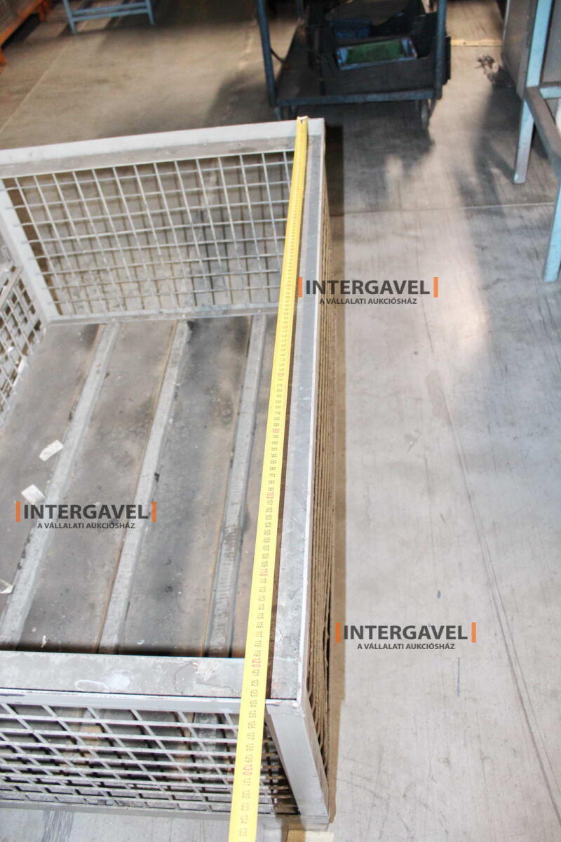 Rácsos konténer 12