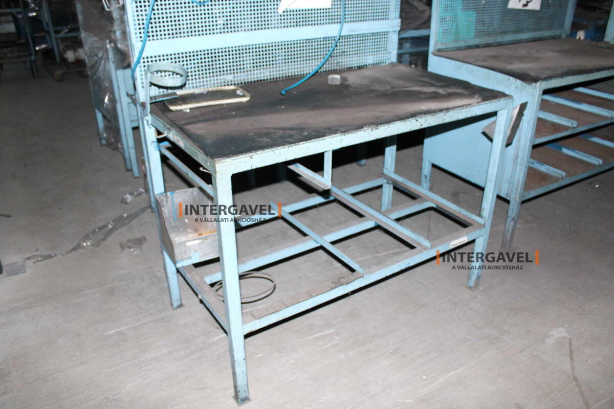 Szerelő asztal 3