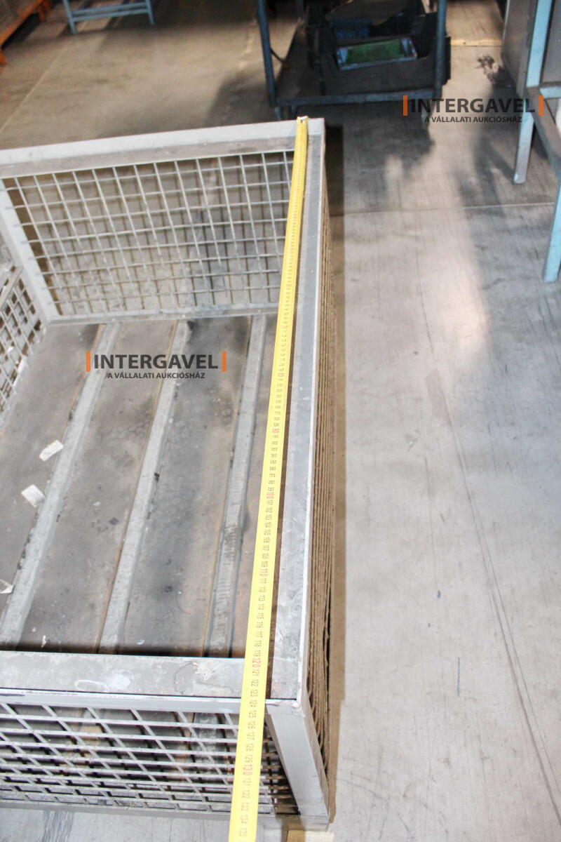 Rácsos konténer 12