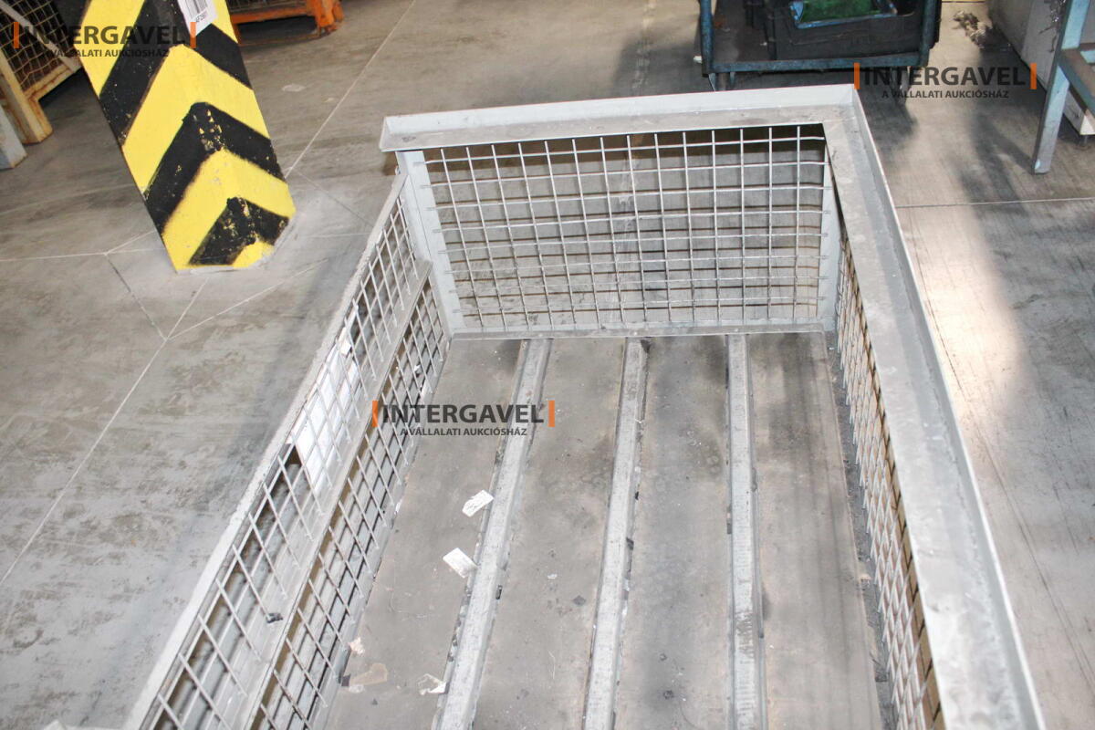 Rácsos konténer 4