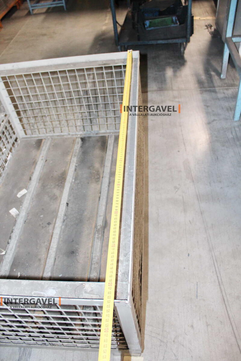 Rácsos konténer 12