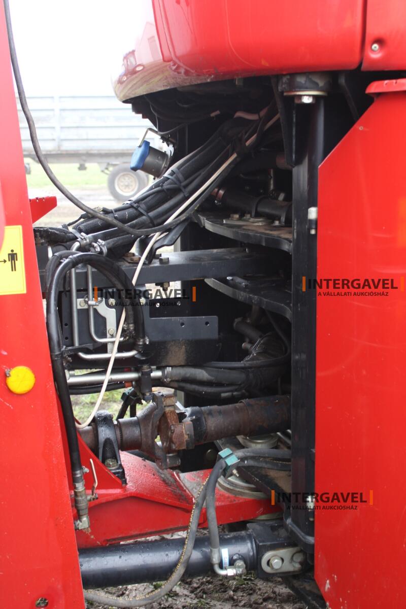 Traktor - Case IH 33