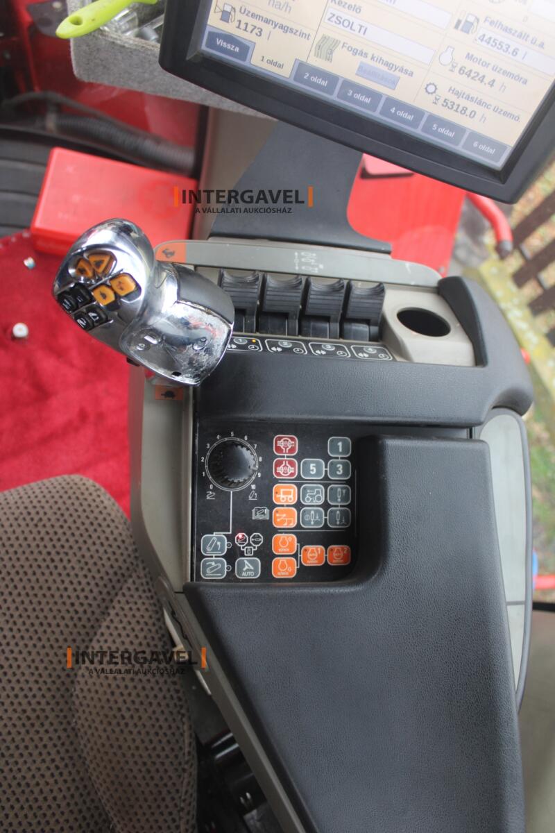 Traktor - Case IH 44