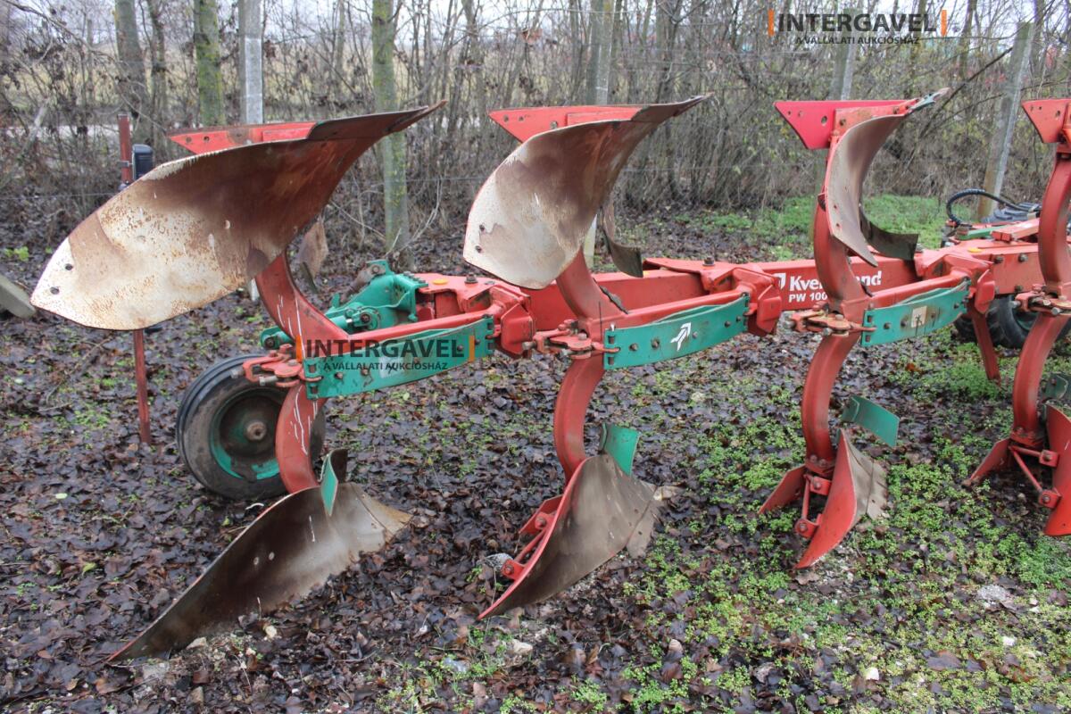 Váltvaforgató eke - Kverneland 5