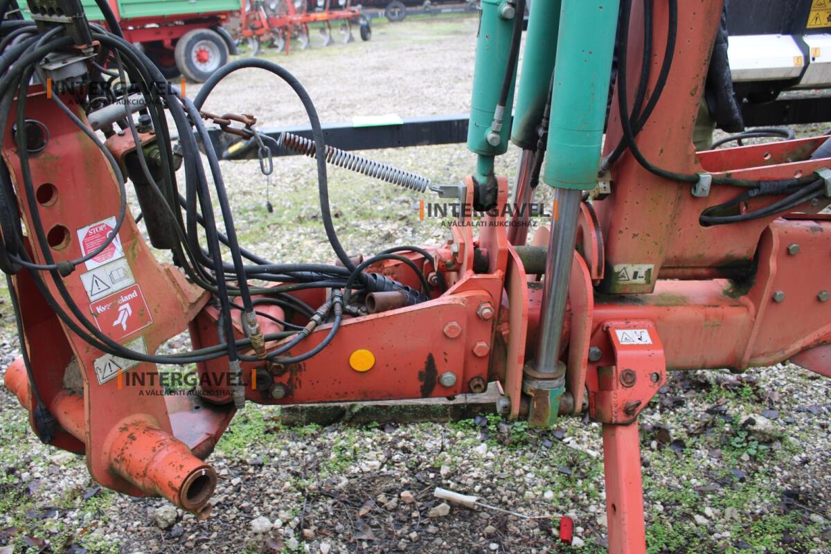 Váltvaforgató eke - Kverneland 24