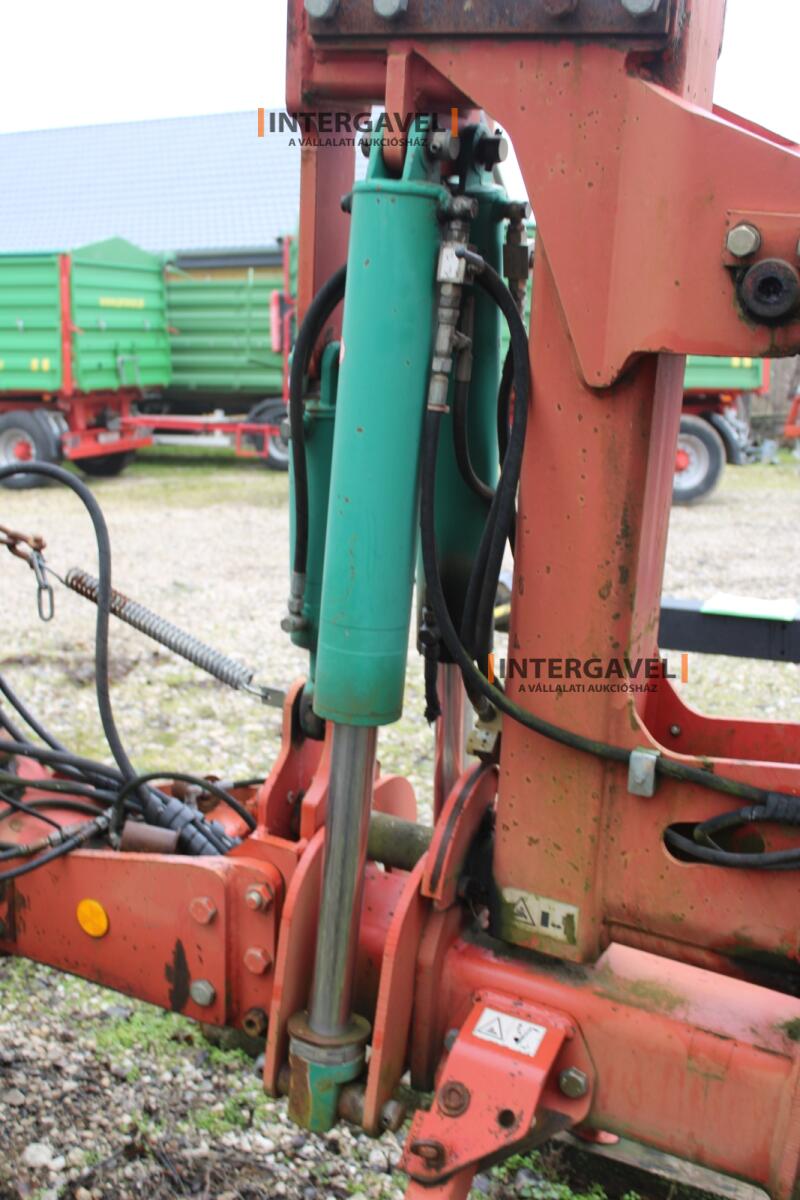 Váltvaforgató eke - Kverneland 25