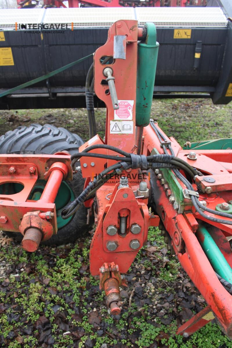 Váltvaforgató eke - Kverneland 33