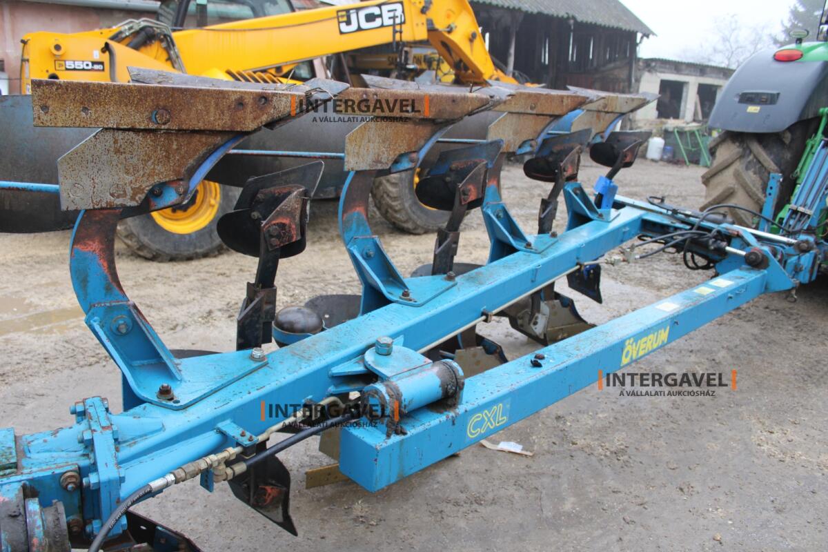 Váltvaforgató eke - Överum 10