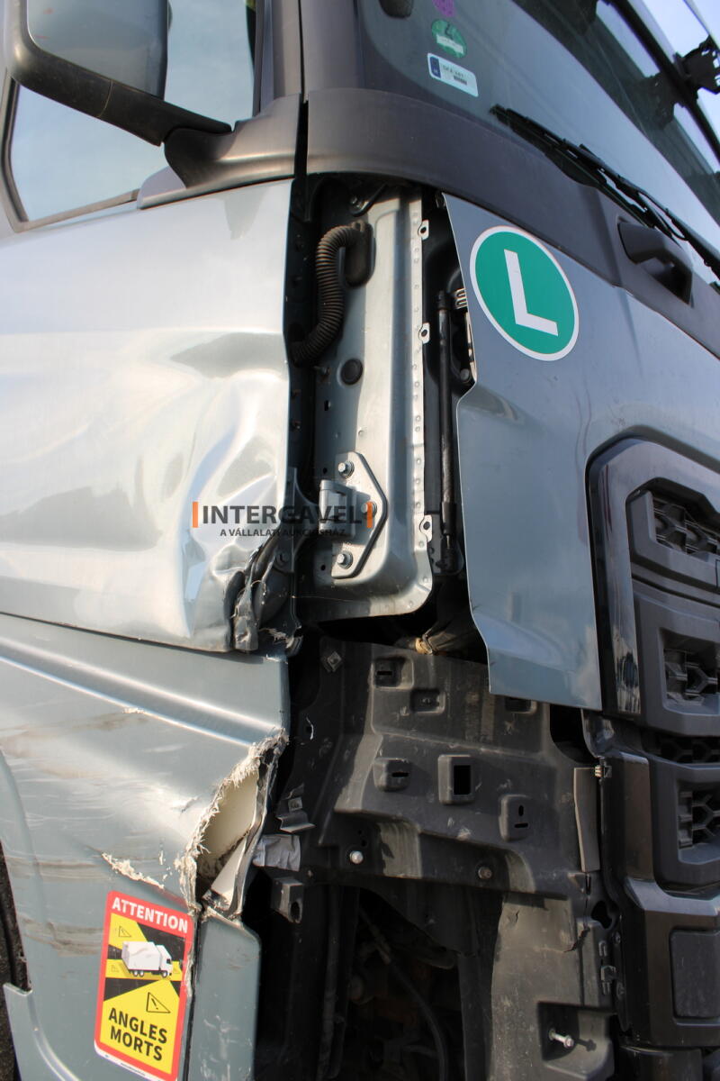 Ford F-Max nyergesvontató 6