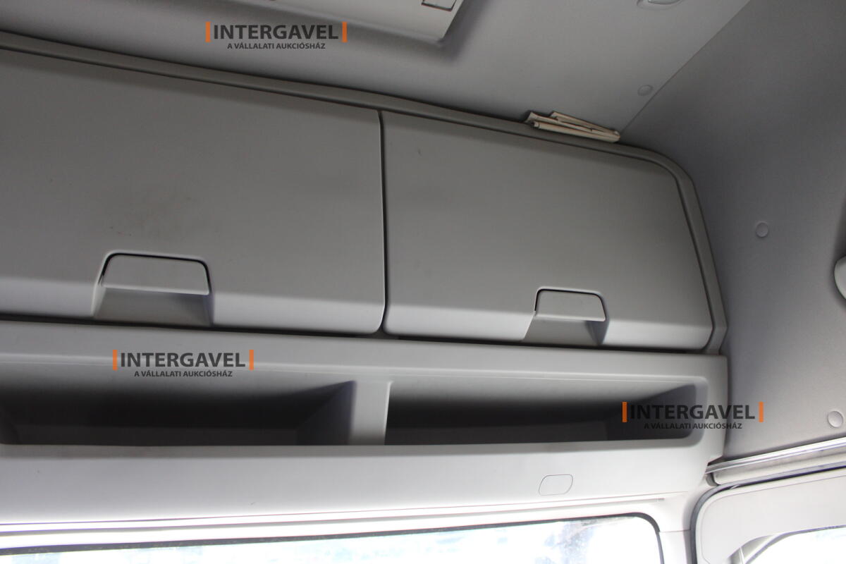 Ford F-Max nyergesvontató 17